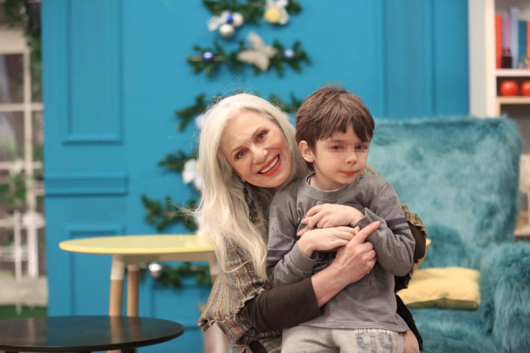 Животот му го посветив: Маја Оџаклиевска проговори за аутистичниот внук