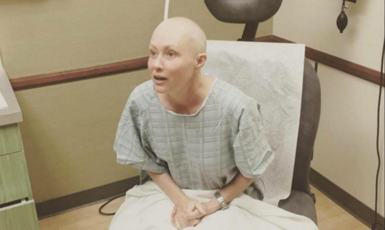 „Умира пред нашите очи“: Ракот ѝ се прошири, Шенон Доерти сподели видео од болницата