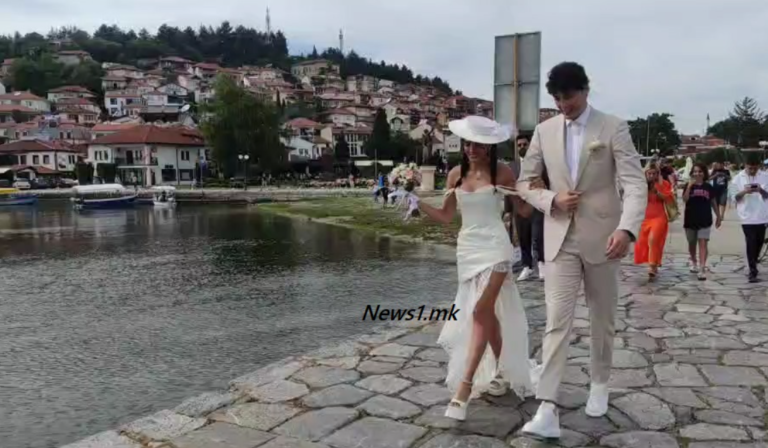 Бел шешир и патики: Ебру и Џеди блеснаа на свадбата во Охрид