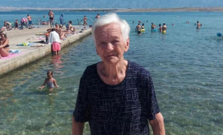 Баба Марија (89) првпат замина на море: Ќерките ја израдуваа, еве зошто чекала досега