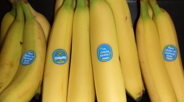 Лепенките на бананите не се случајни: Кога ќе слушнете што значат, секогаш ќе ги проверувате