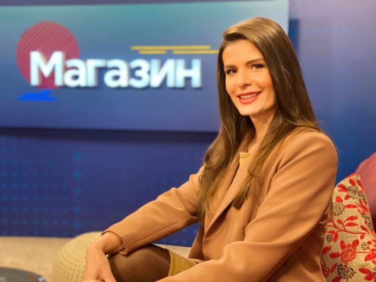 Лани конечно го покажа момчето, проговори за болеста, а сега драстично го смени изгледот